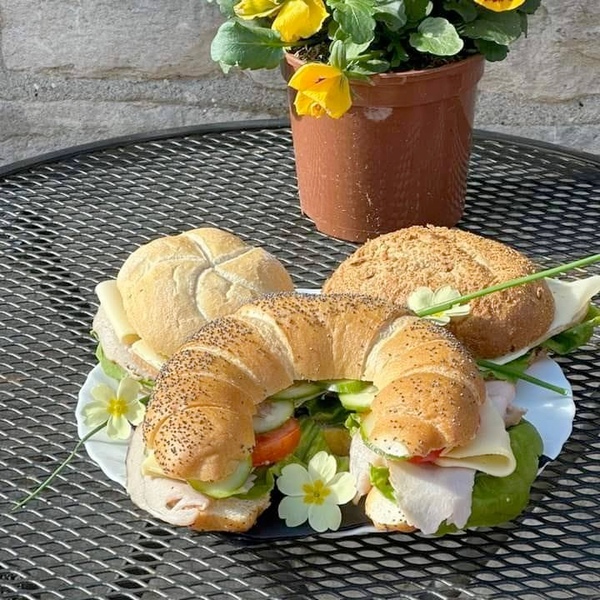 The Old Stables Logo