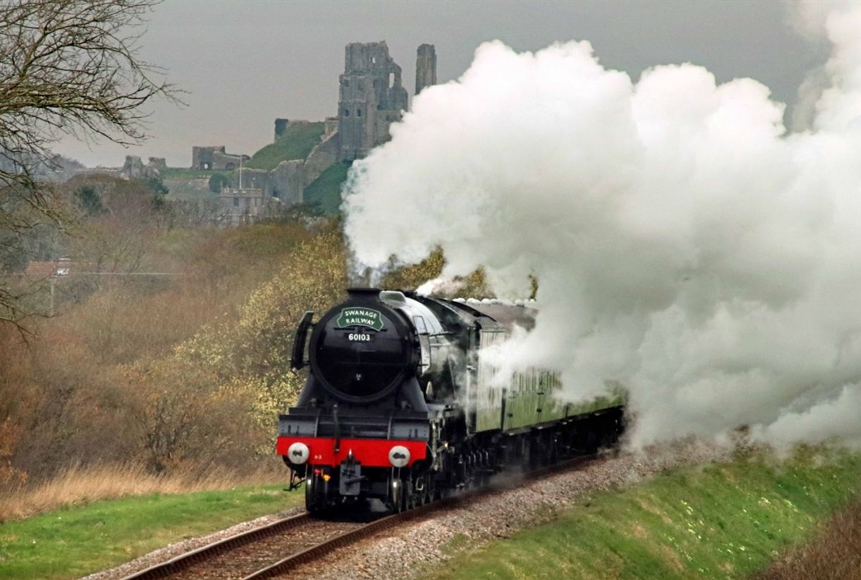 Flying scotsman corfe castle 2019 andrew pm wright 4 image 2000x1343 crop autorotate